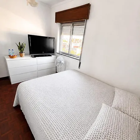 Privado Com Cama De Casal Em Penthouse Com Bbq * Portimao